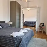 Cozy Apartment Near City Center
