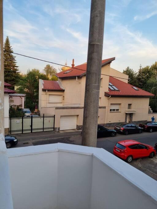 Cozy Near Center Apartment