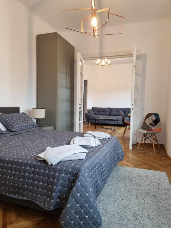 Apartment Cozy Near Center Bucharest
